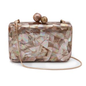 Bolsa-Clutch-Madreperola-Retangular-Furta-Rose-